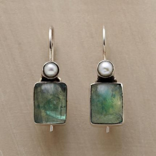 Retro Green Stone Inlaid Pearl Earrings
