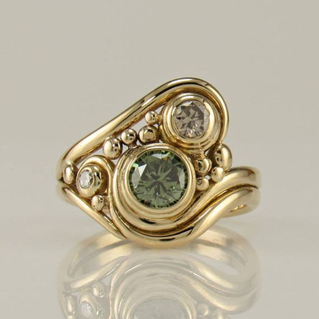 Retro Golden Green Zirconia Ring