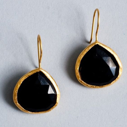 Retro Black Stone and Gold Earrings