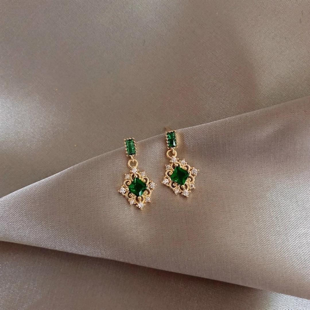 Stunning Gold Earrings with Elegant Green Zirconia