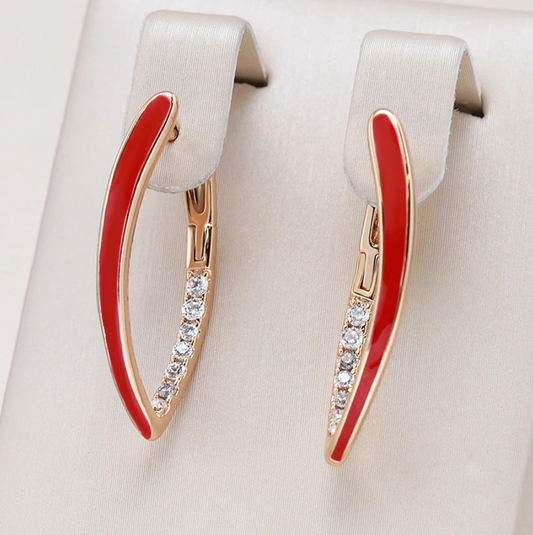Chic Gold Pointed Earrings with Red Enamel Accents