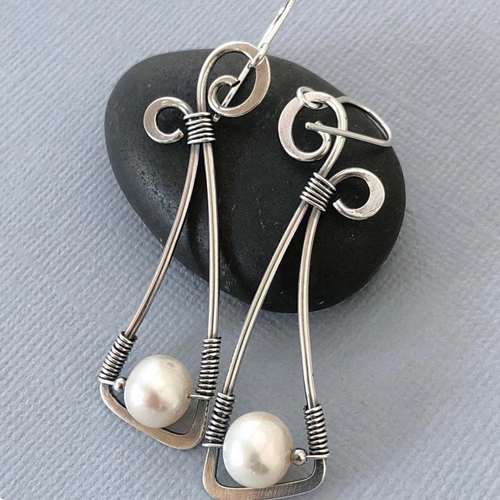 Classic Pearl Drop Earrings