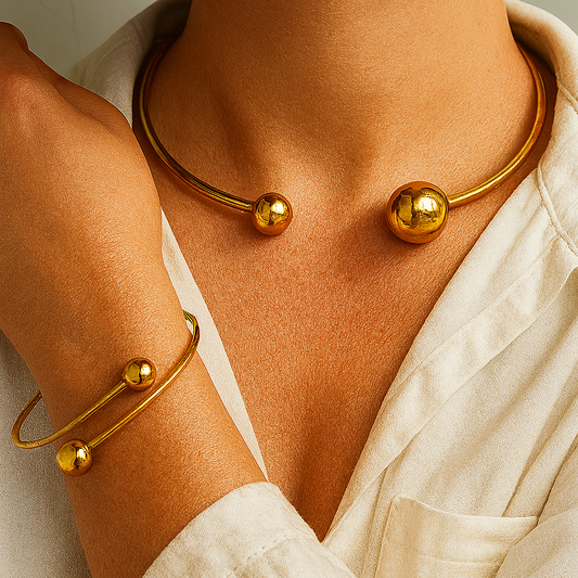 Minimalist Gold Necklace and Bracelet Set