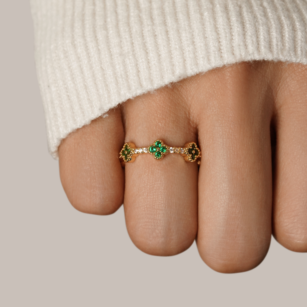 Four-Leaf Clover Crystal Ring - Luck Charm