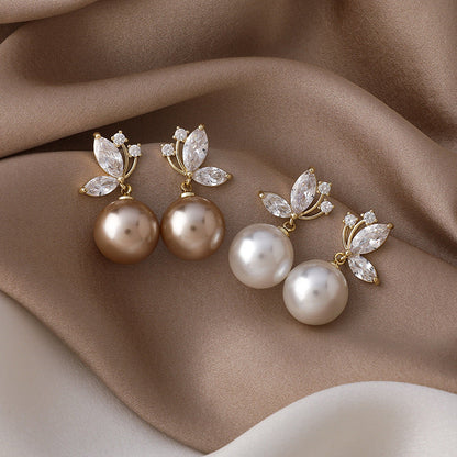 Elegant Pearl and Crystal Earrings