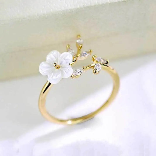 White Floral Zirconia Ring