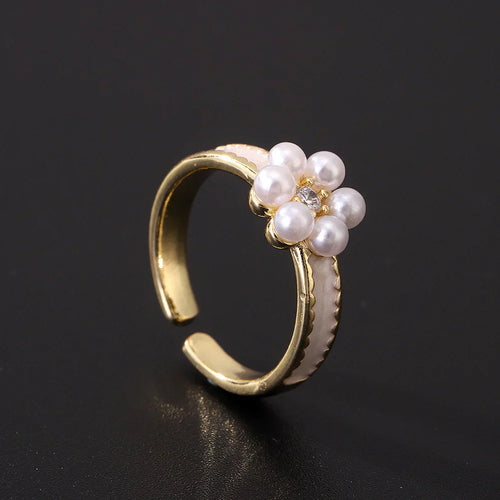 Classic Floral Pearl Ring