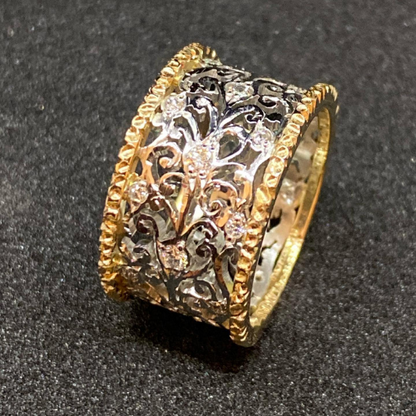 Mika - Classic Ivy Ring with Vintage Zirconia