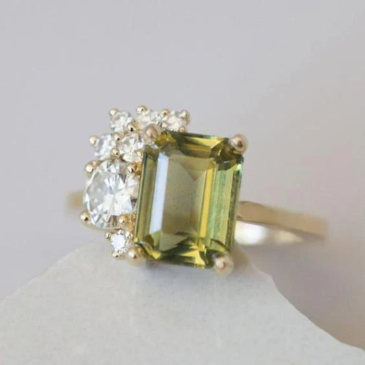 Retro Emerald Glass Radiant Ring