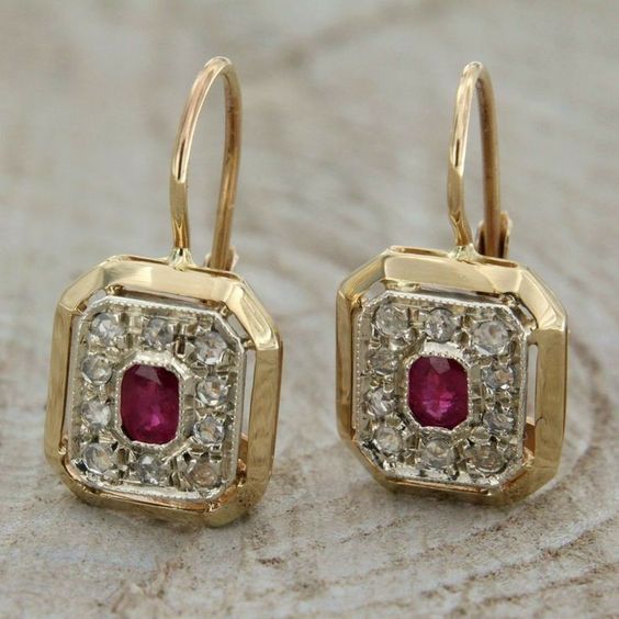 Retro Golden Square Red Zirconia Earrings