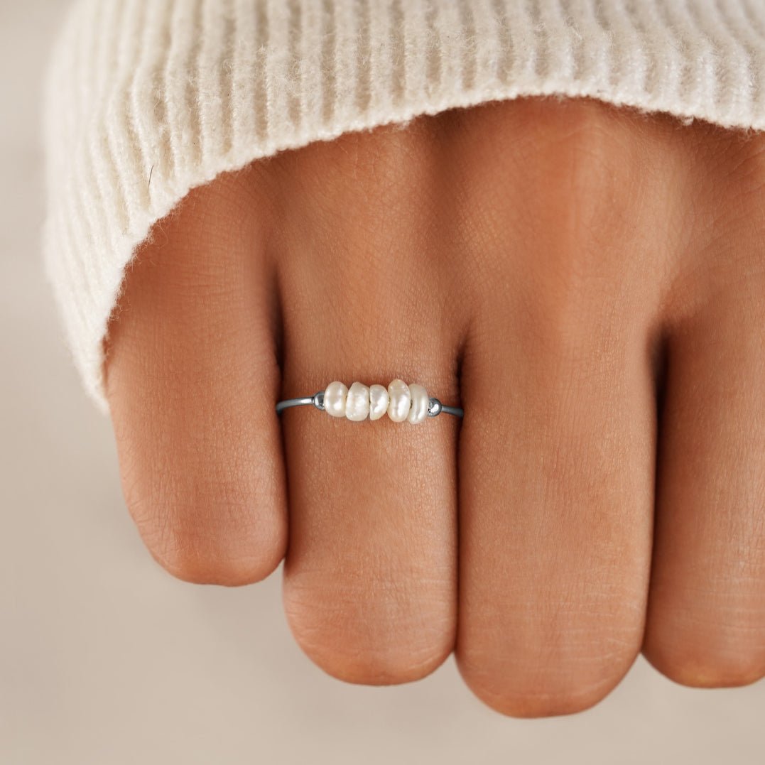 Timeless Silver Ring with Freshwater Pearls