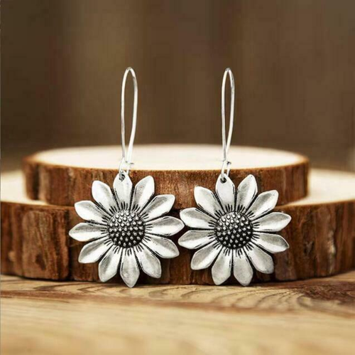 Retro Silver Sunflower Earrings
