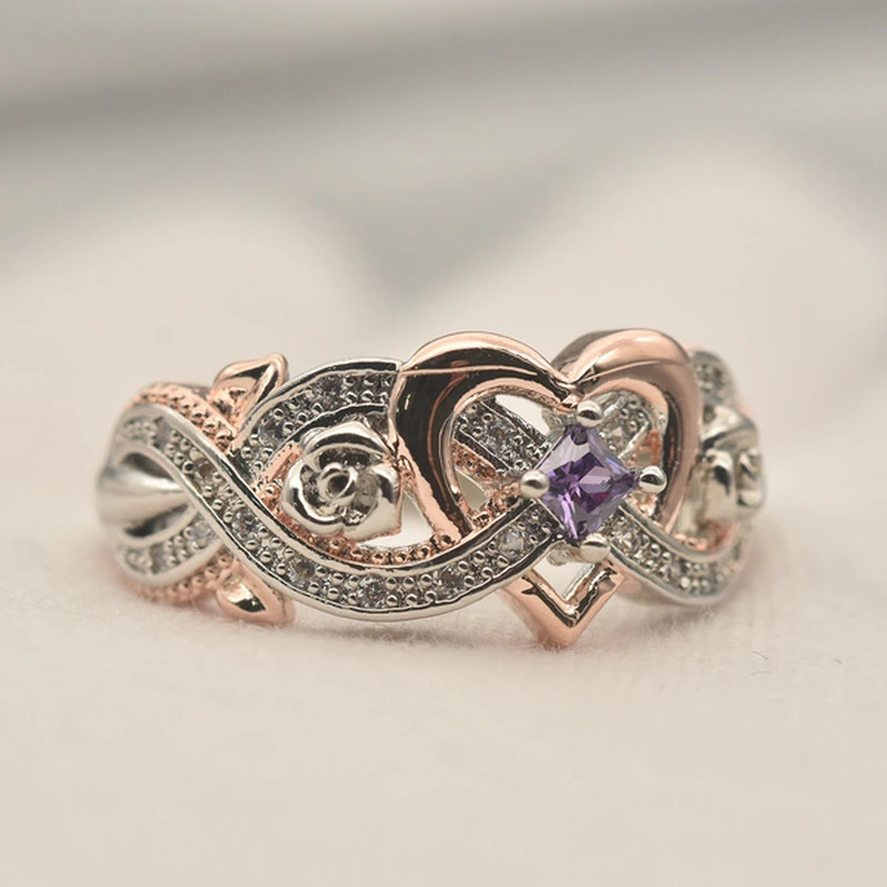 Chic Rose Gold Heart Ring with a Dazzling Shine