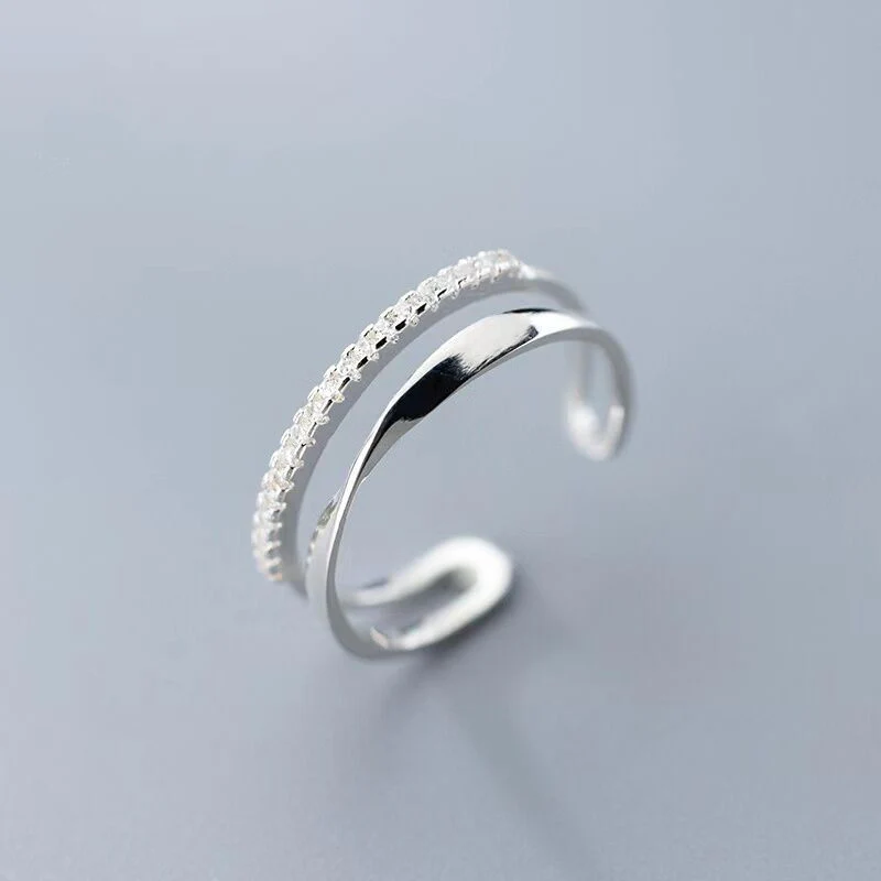 Classic Silver Zirconia Ring