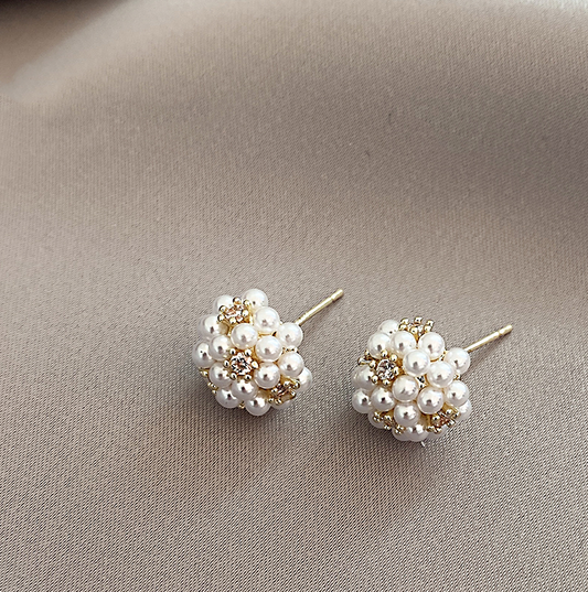 Chic Miniature Pearl Earrings