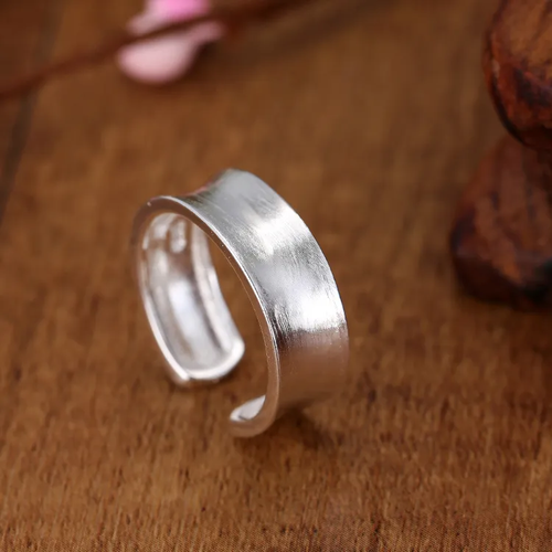 Antique Polished Silver Ring