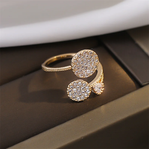 Chic Radiant Gold Plate Ring