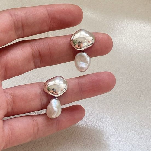 Chic Mini Baroque Earrings