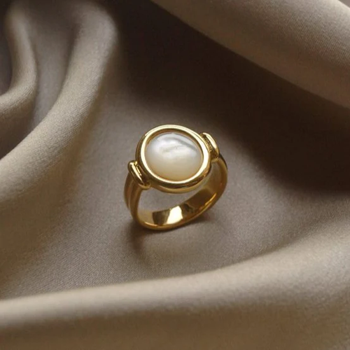 Chic Golden Pearl Inlay Ring