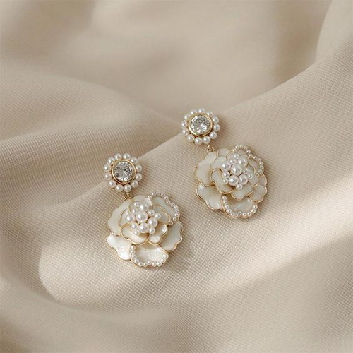 Chic White Blossom Pearl Earrings