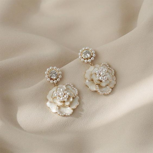 Chic White Blossom Pearl Earrings