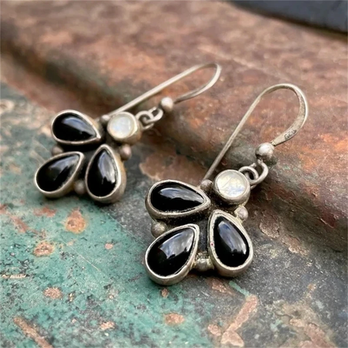 Classic Black Stone Vintage Earrings
