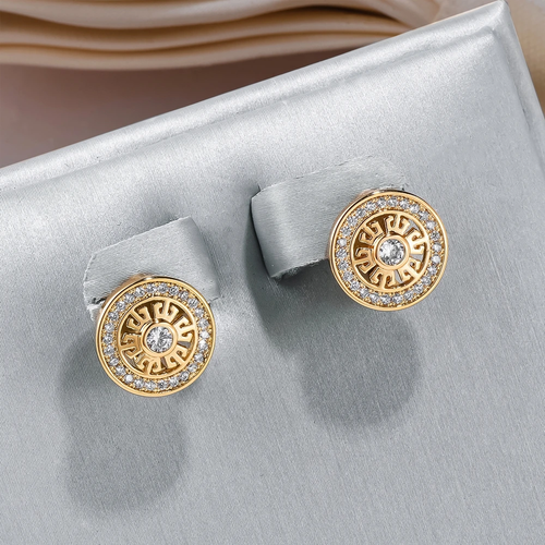 Chic Radiant Gold Earrings