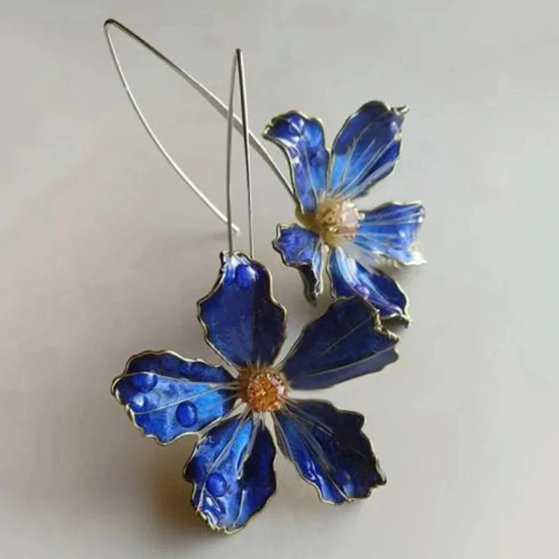 Retro Floral Blue Earrings