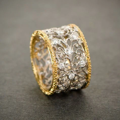 Mika - Classic Ivy Ring with Vintage Zirconia