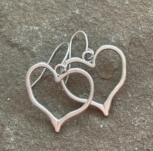 Retro Silver Hollow Heart Earrings