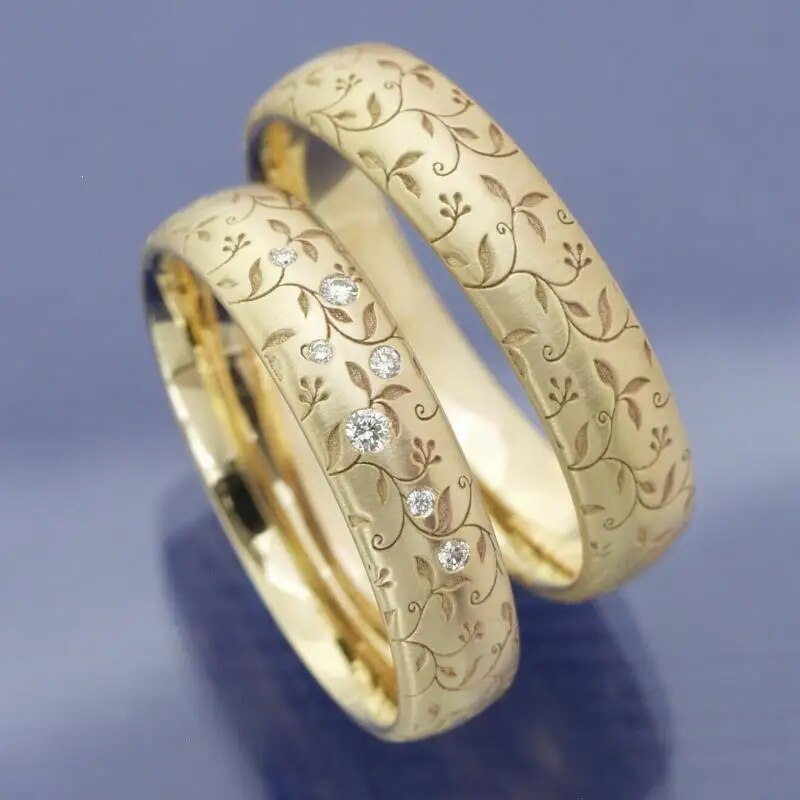 Classic Gold Ring with Zirconia Accents