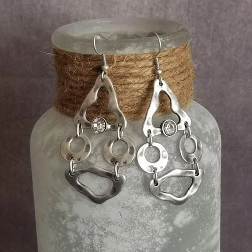 Retro Asymmetrical Cutout Face Earrings