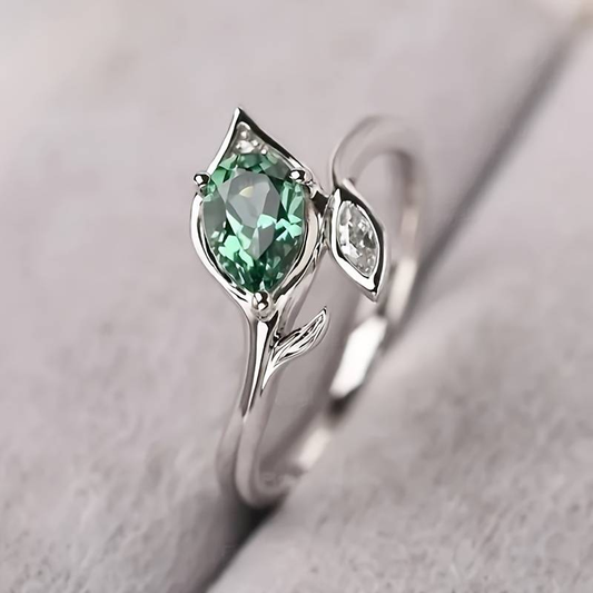 Retro Green Crystal Leaf Ring
