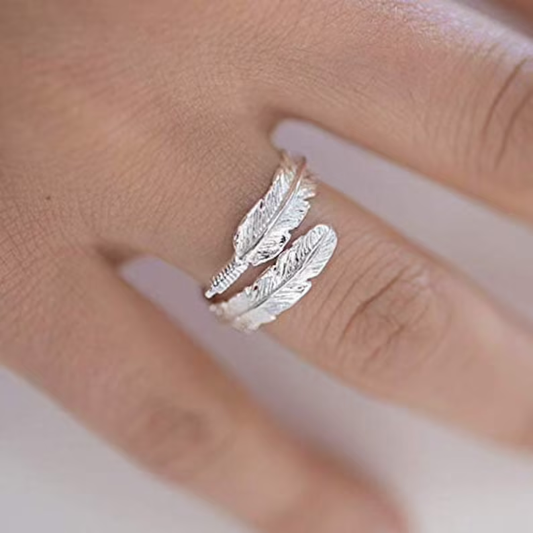 Classic Silver Leaf Ring