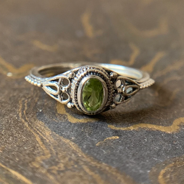 Antique Olive Stone Silver Ring