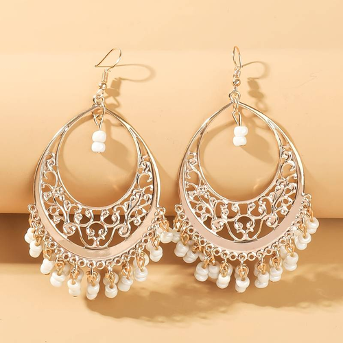Retro White Beaded Mandala Earrings
