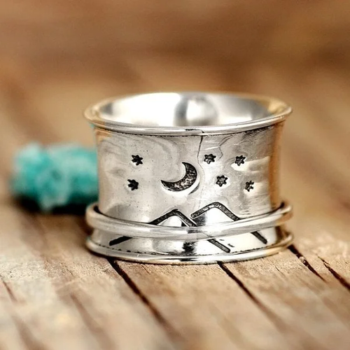 Antique-Inspired Silver Ring with Starry Night Design