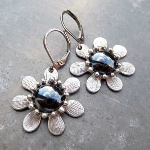 Retro Dark Crystal Floral Earrings