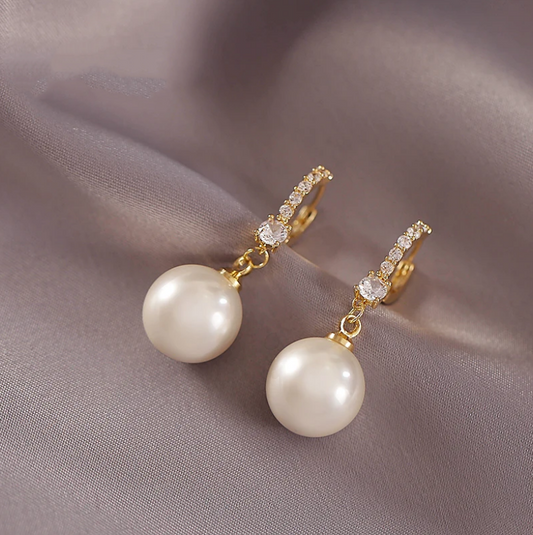 Chic Gold Zirconia and Pearl Earrings