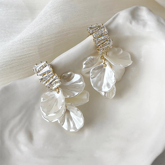 Chic White Petal Zirconia Earrings