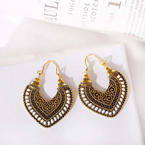 Retro Gold Heart Mandala Earrings