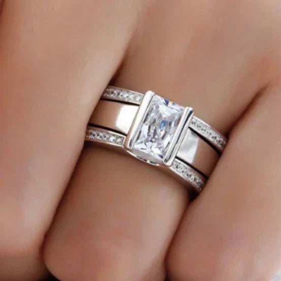 Vintage-Inspired Shiny Silver Ring