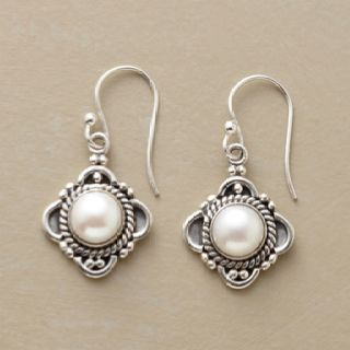 Classic Lotus Pearl Earrings