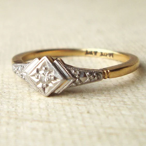 Retro Gold Ring with Vintage Glass Star