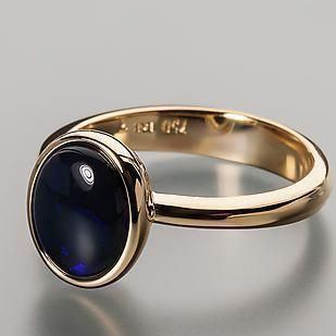 Antique Dark Glass Gold Ring