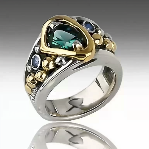Unique Vintage Green Crystal Ring