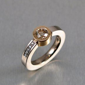 Retro Inlaid Orange Glass and Zirconia Ring