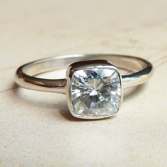 Antique Inlaid White Glass Ring