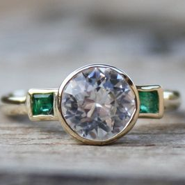 Retro Zirconia and Green Crystal Ring