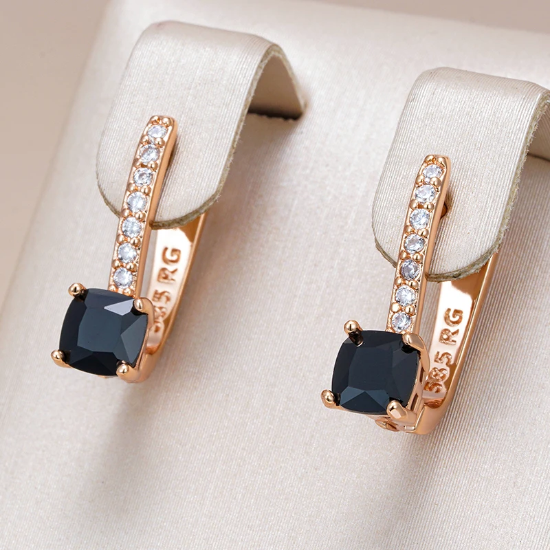 Chic Black Square Earrings
